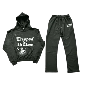 broken-planet-black-tracksuit